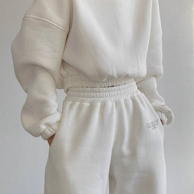 SWEATSHIRTS & HOODIES